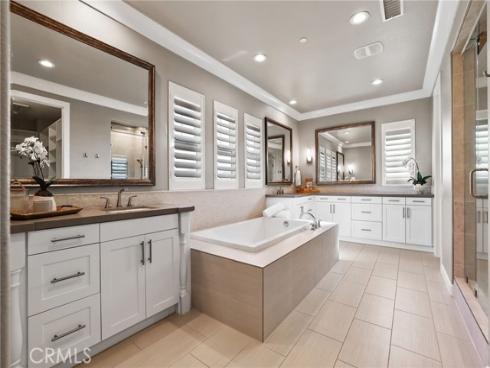 19752 Wardlow , Huntington Beach, CA