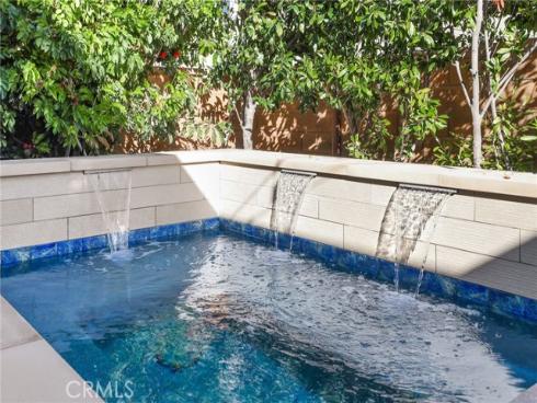 19752 Wardlow , Huntington Beach, CA