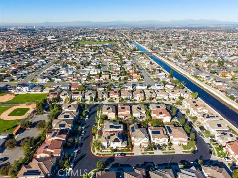 19752 Wardlow , Huntington Beach, CA