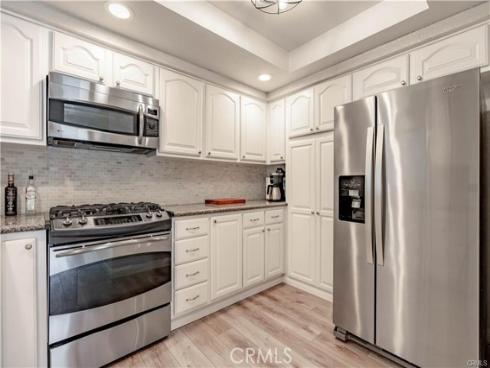 16611 Sell 24 , Huntington Beach, CA