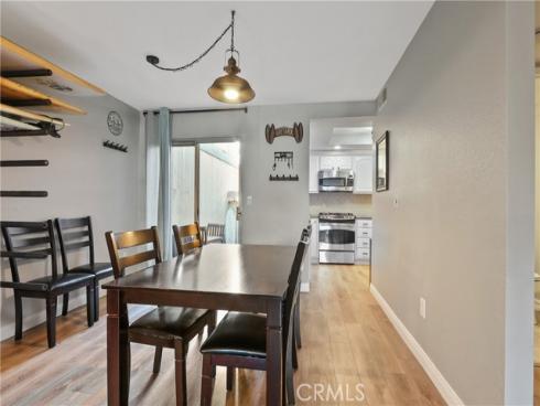 16611 Sell 24 , Huntington Beach, CA