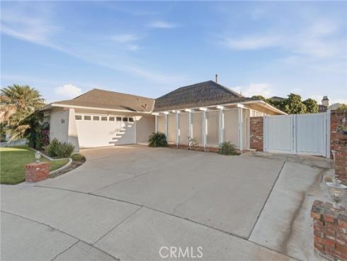 3922 Kitten Circle, Huntington Beach, CA