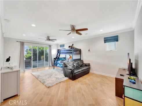 17252 Breda Lane, Huntington Beach, CA