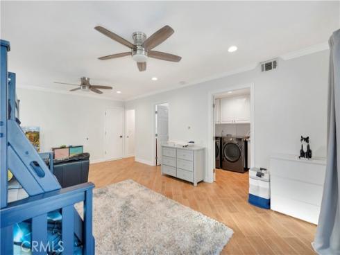 17252 Breda Lane, Huntington Beach, CA