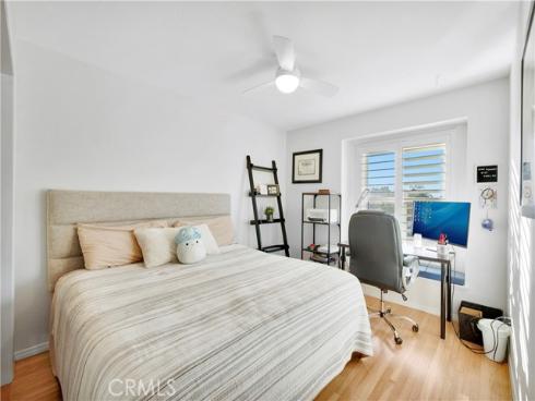 17252 Breda Lane, Huntington Beach, CA