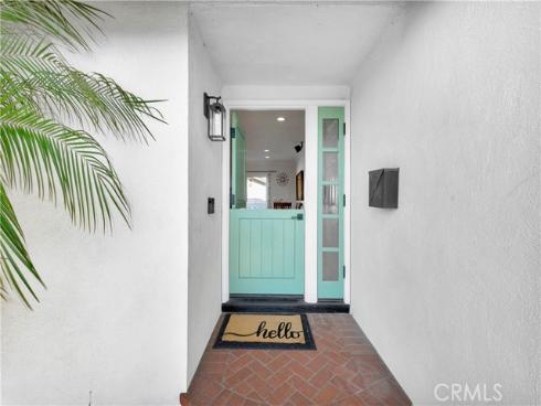 17252 Breda Lane, Huntington Beach, CA