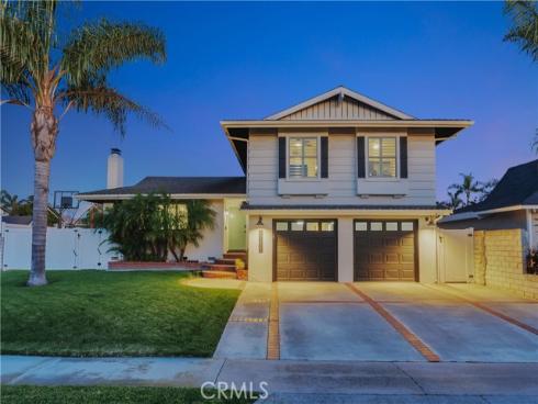 17252 Breda Lane, Huntington Beach, CA