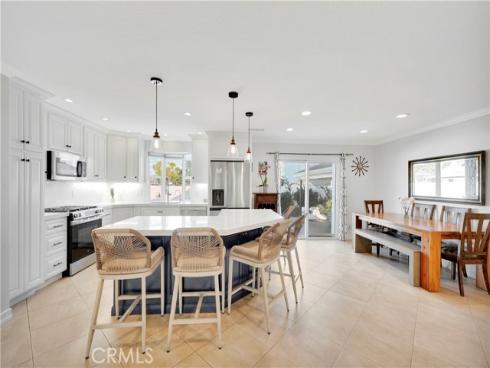 17252 Breda Lane, Huntington Beach, CA