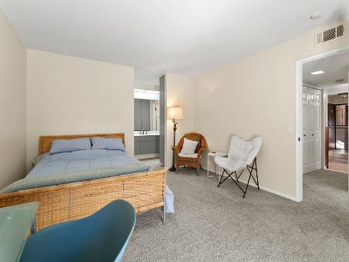 21372 Brookhurst 226 , Huntington Beach, CA