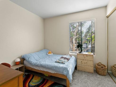 21372 Brookhurst 226 , Huntington Beach, CA