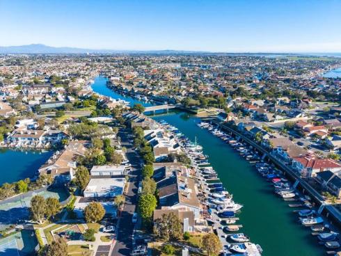 3532 Windspun Drive, Huntington Beach, CA