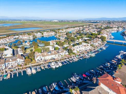 3532 Windspun Drive, Huntington Beach, CA