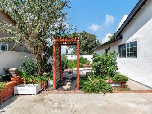 9172 Carrolltown Drive, Huntington Beach, CA