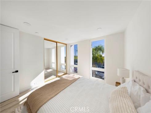 4001 Warner , Huntington Beach, CA