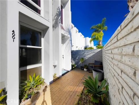 4001 Warner , Huntington Beach, CA