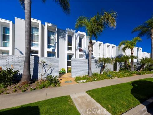 4001 Warner , Huntington Beach, CA