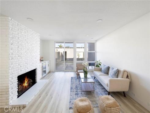 4001 Warner , Huntington Beach, CA