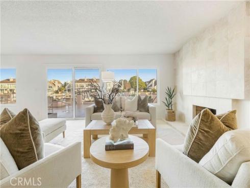 3801 Seascape , Huntington Beach, CA