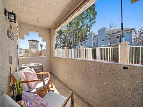 4561 Warner 101 Avenue, Huntington Beach, CA