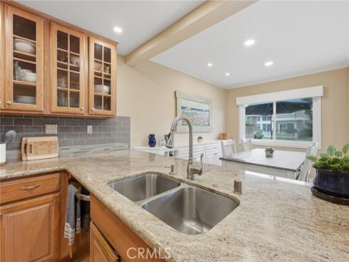 7906 Seawall , Huntington Beach, CA