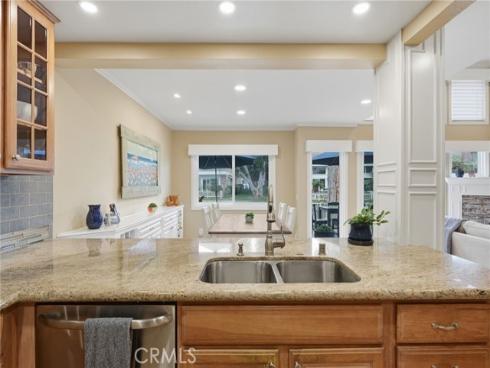 7906 Seawall , Huntington Beach, CA