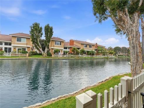 7906 Seawall , Huntington Beach, CA