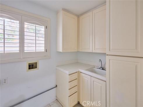 18662 Jockey Circle, Huntington Beach, CA