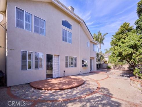 18662 Jockey Circle, Huntington Beach, CA