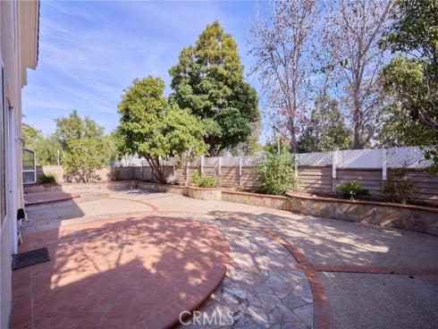 18662 Jockey Circle, Huntington Beach, CA
