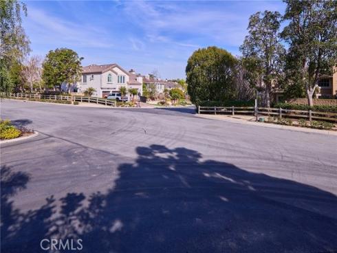 18662  Jockey   Circle, Huntington Beach, CA