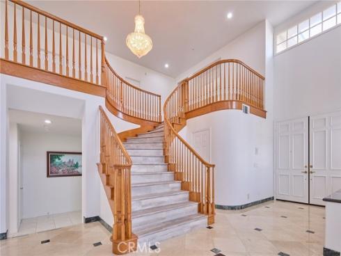 18662 Jockey Circle, Huntington Beach, CA