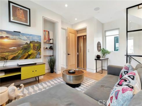 620 Huntington Street , Huntington Beach, CA