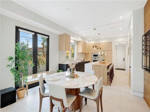 620 Huntington Street , Huntington Beach, CA