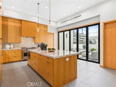 1828 Pine Street, Huntington Beach, CA