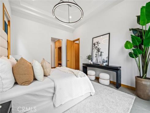 1828 Pine Street, Huntington Beach, CA