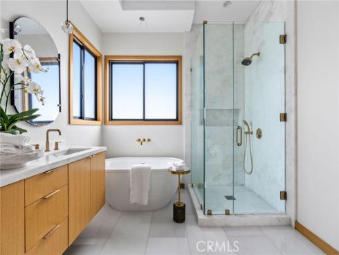 1828 Pine Street, Huntington Beach, CA