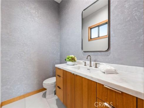 1828 Pine Street, Huntington Beach, CA