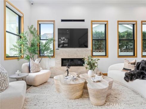 1828 Pine Street, Huntington Beach, CA