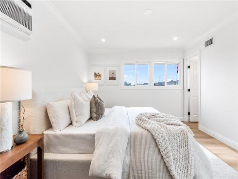 5281 Meadowlark , Huntington Beach, CA