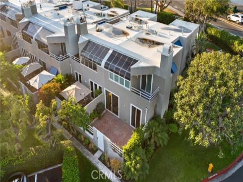 3408 Sparkler , Huntington Beach, CA