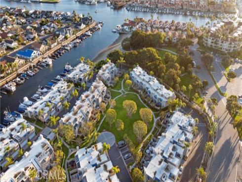 3408 Sparkler , Huntington Beach, CA