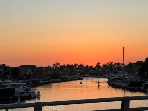 3408 Sparkler , Huntington Beach, CA