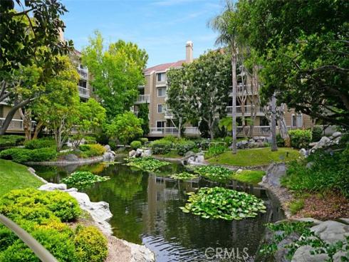 20331 Bluffside A216 Circle, Huntington Beach, CA