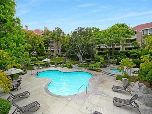 20331 Bluffside A216 Circle, Huntington Beach, CA