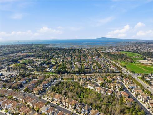 18665 Ambrose , Huntington Beach, CA