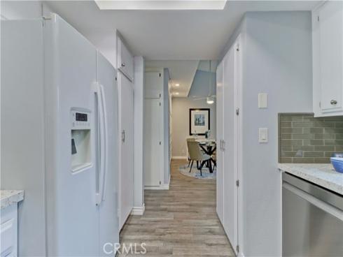 8566 Sierra 911-C , Huntington Beach, CA