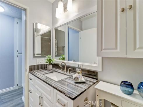 8566 Sierra 911-C , Huntington Beach, CA