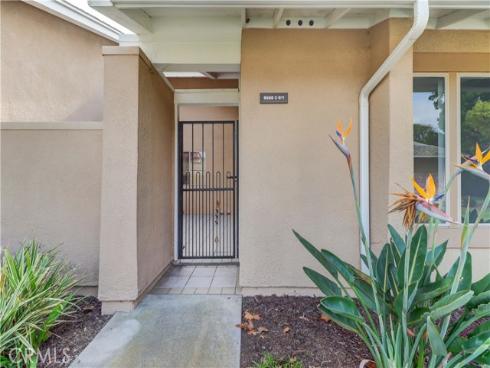8566 Sierra 911-C , Huntington Beach, CA