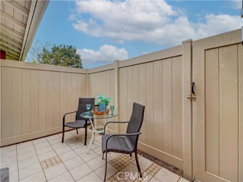 8566 Sierra 911-C , Huntington Beach, CA