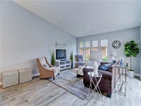 8566 Sierra 911-C , Huntington Beach, CA